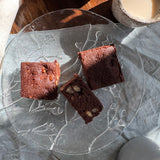 yomo gluten free blue sky brownie, low carb brownie with pecan pieces, keto brownie, wholefood brownie, no added sugar brownie