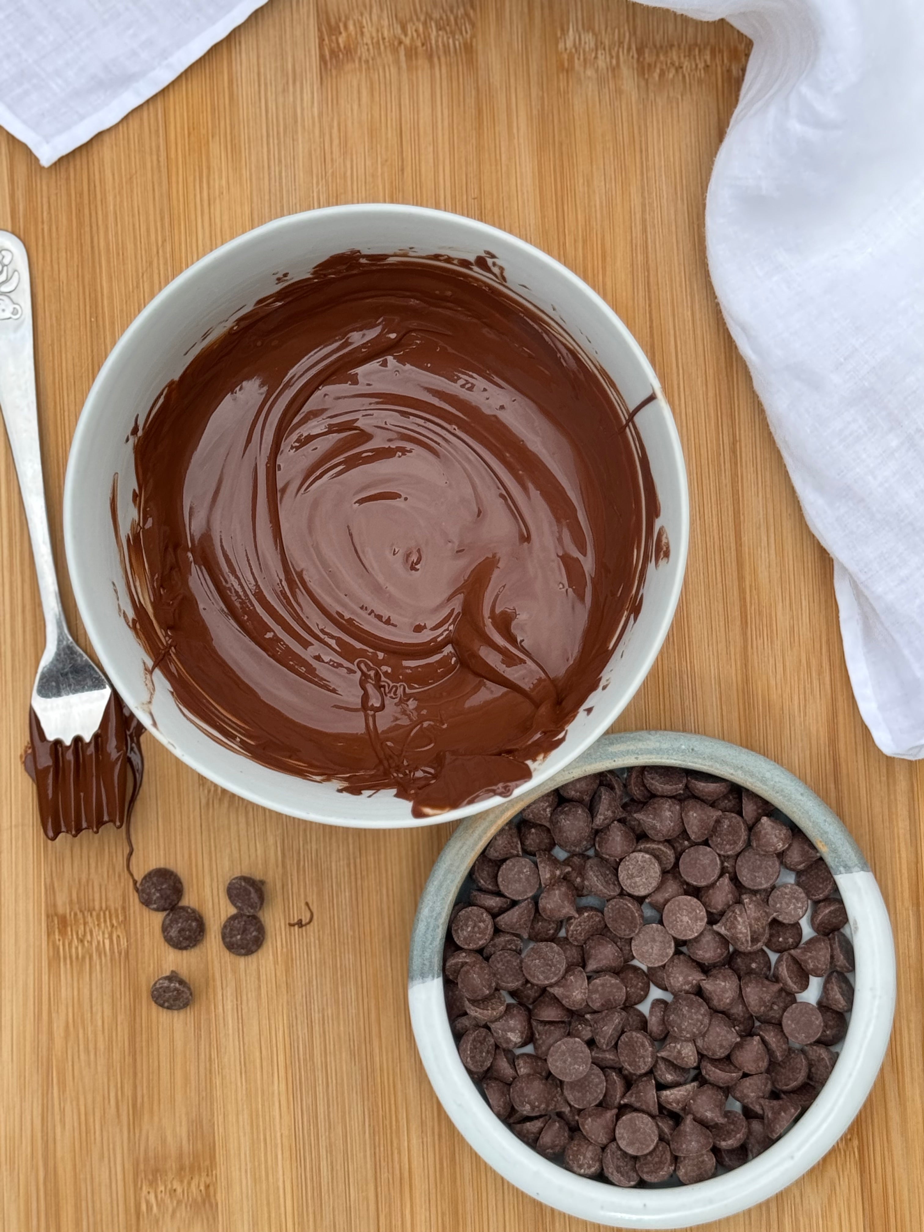 no additives choc chips, gluten free vegan choc chips, melt choc chips, soy free choc chips, coeliac safe