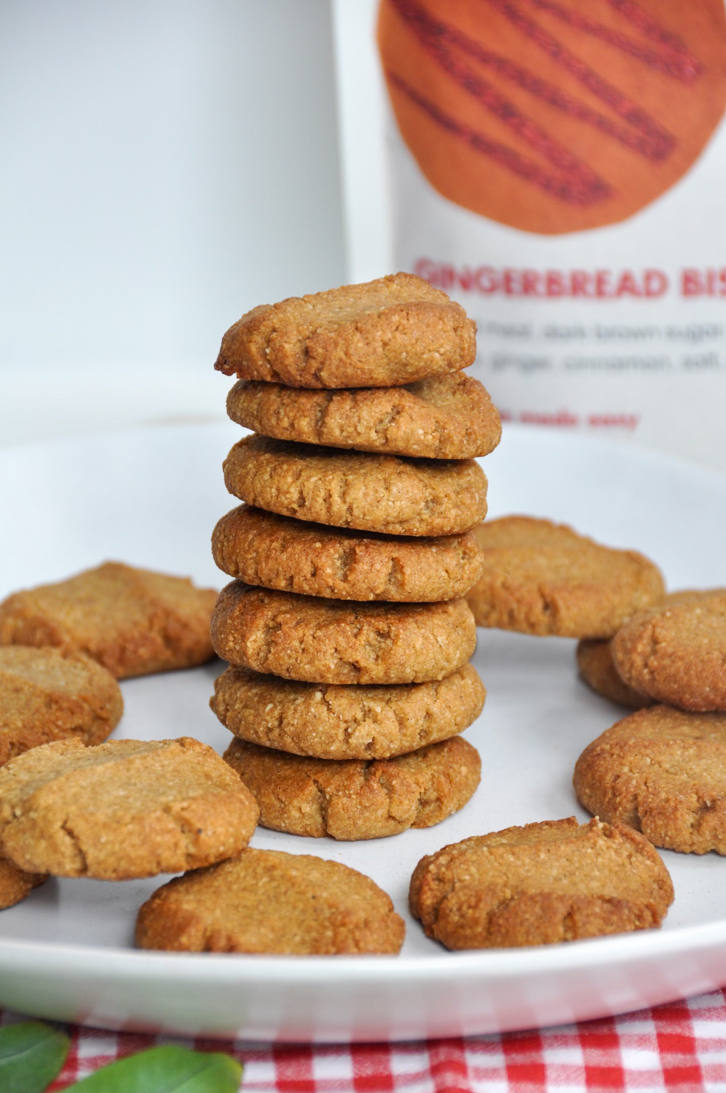 gluten free gingerbread biscuits, easy to make, no additives