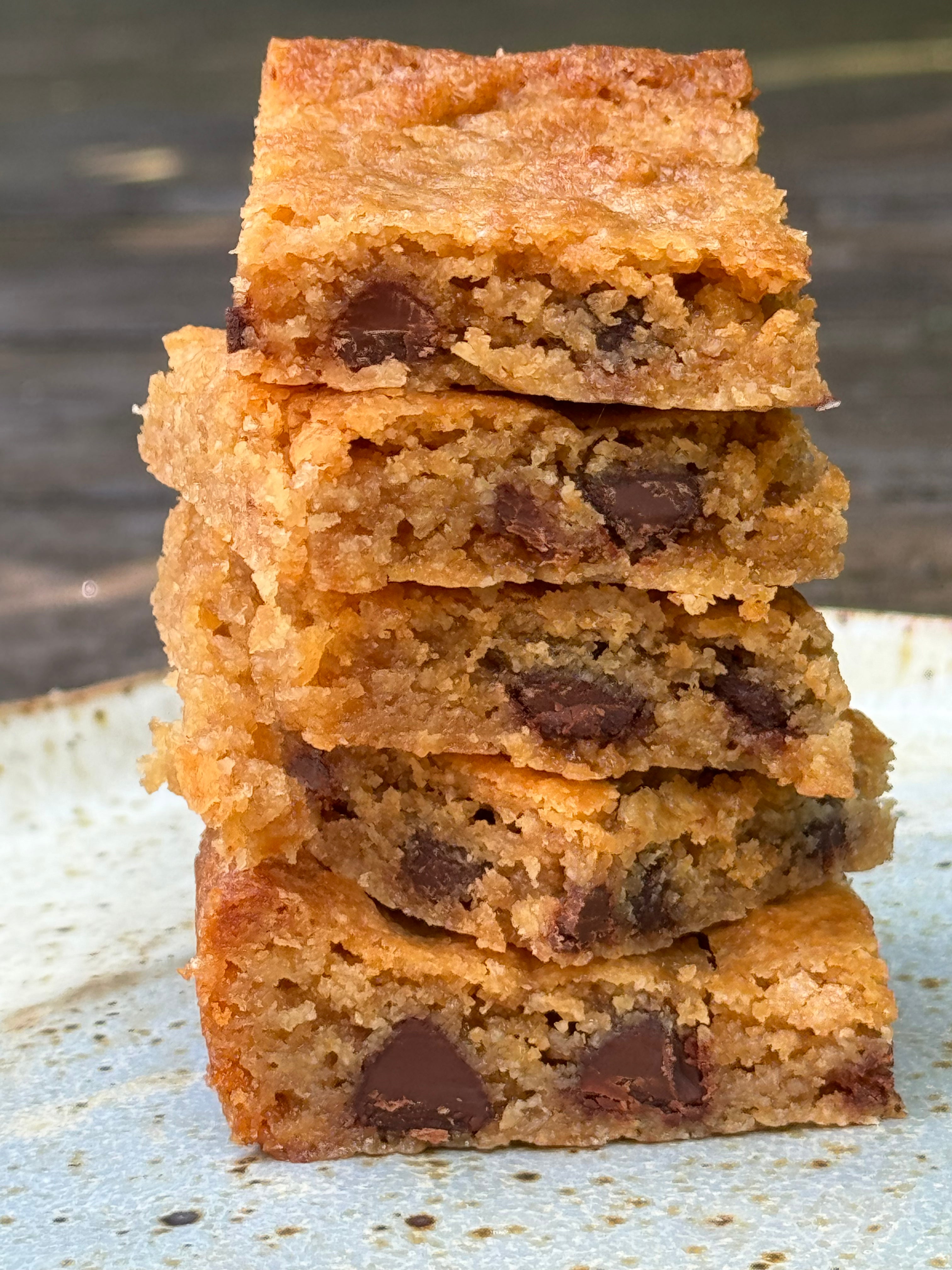gluten-free choc chip blondies, gluten-free vegan choc chip blondies, gluten free baking, YOMO gluten free choc chip cookie mix