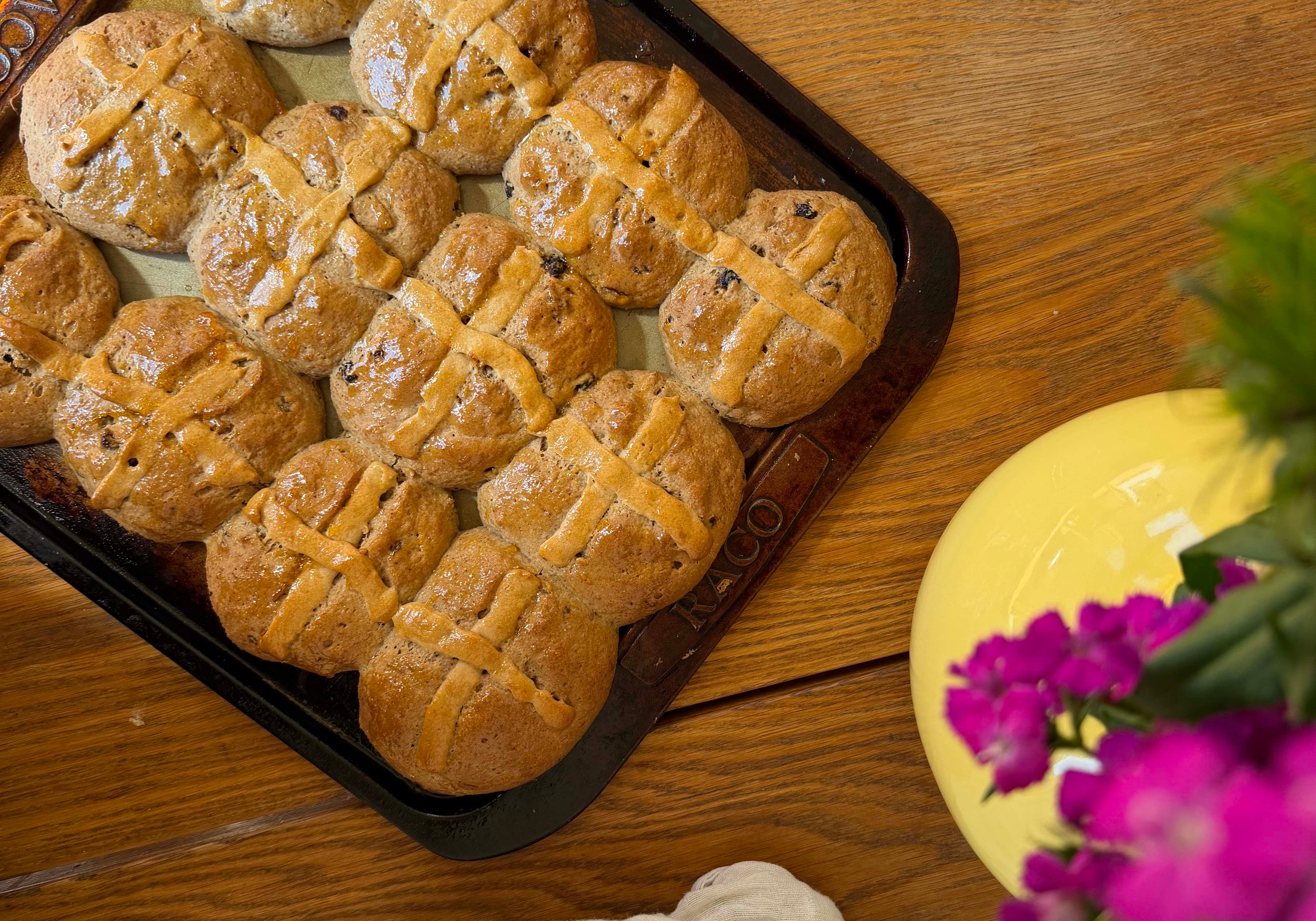 Traditional Hot Cross Buns