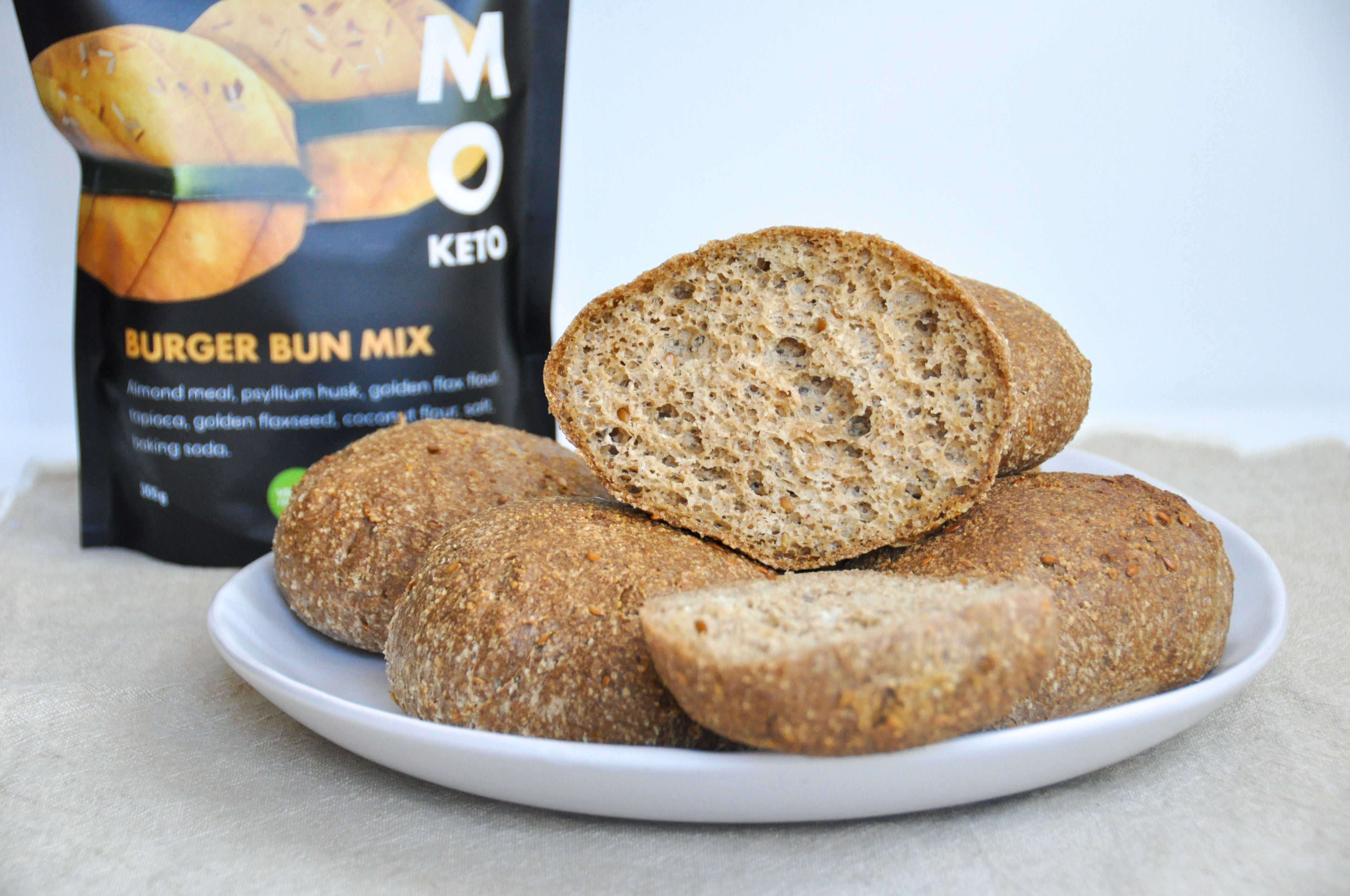 Low carb baking, low carb bread, low carb gluten free, low carb bread rolls, low carb burger buns, keto burger buns